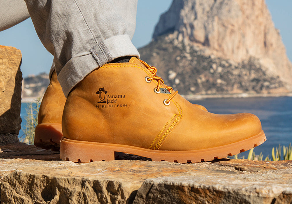 Combinar vaqueros con botines: 10 looks para hombre que marcan la diferencia